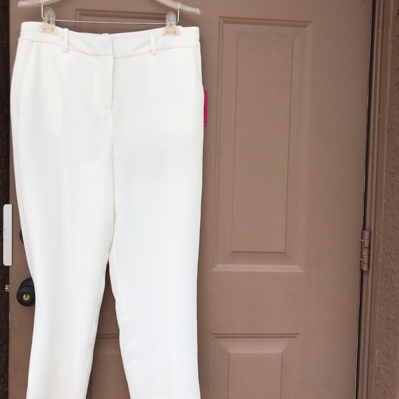 Vince Camuto White lined pants